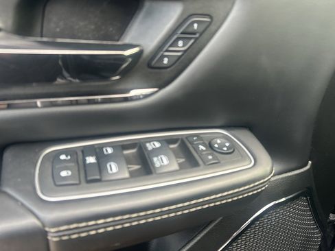 Used 2022 RAM 1500 Limited w/ Trailer Tow Group image 18