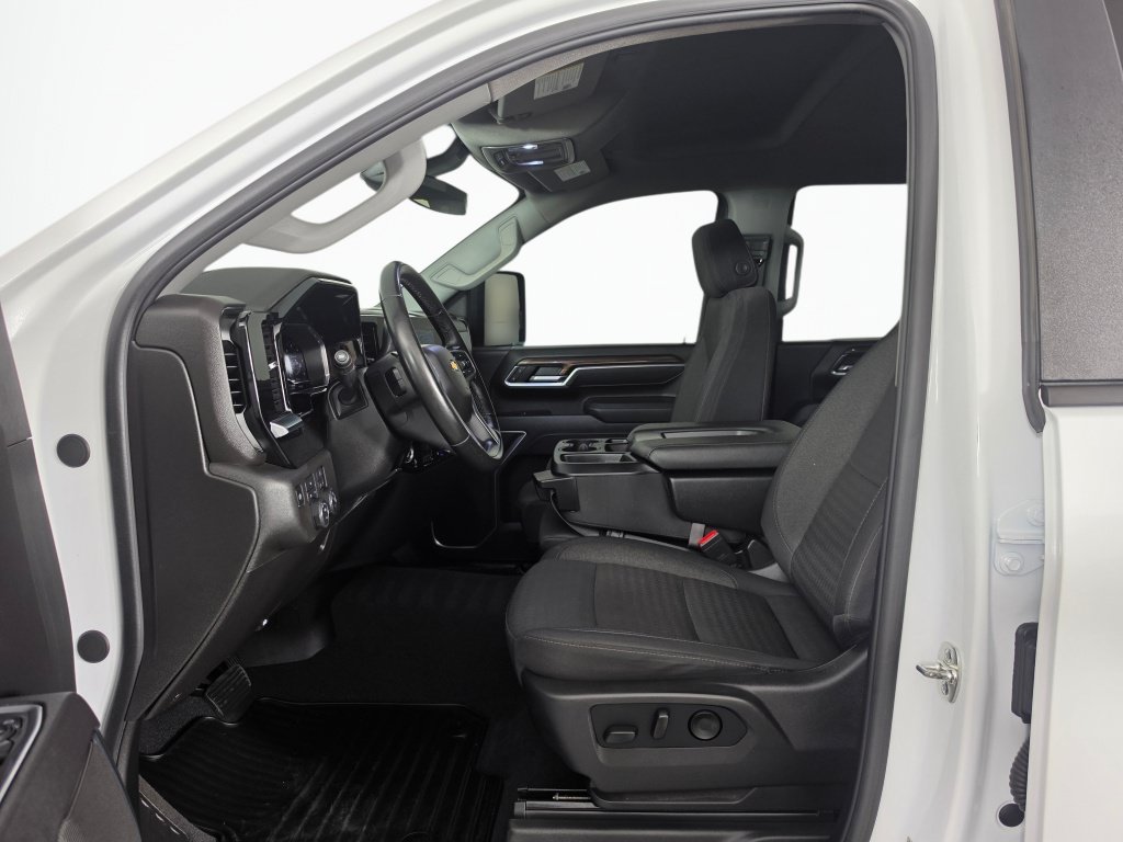 Used 2025 Chevrolet Silverado 2500 LT w/ Convenience Package AWD/4WD image 28