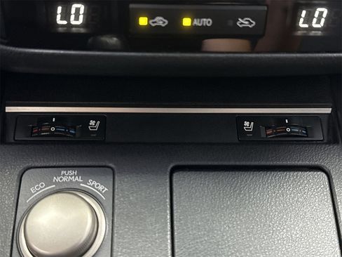 Used 2018 Lexus ES 350 w/ Navigation System Package image 31