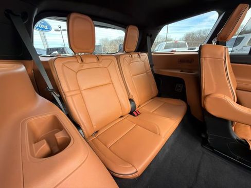 Used 2023 Lincoln Aviator Black Label Grand Touring image 11