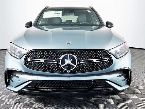Certified 2025 Mercedes-Benz GLC 300 4MATIC image 9