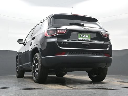 New 2026 Jeep Compass Latitude AWD/4WD image 13