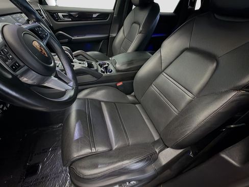 Used 2020 Porsche Cayenne AWD/4WD image 11