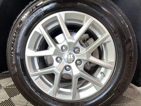 Certified 2024 Chevrolet Equinox LT FWD image 35