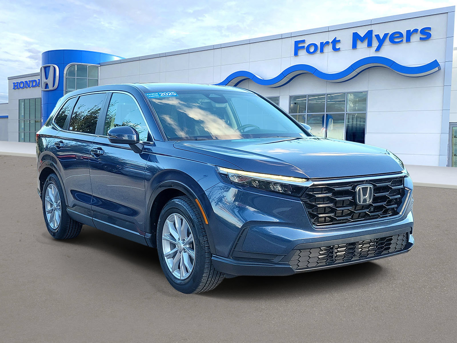 Used 2025 Honda CR-V EX image 1