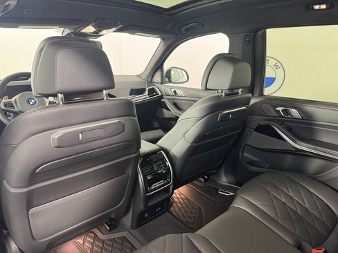 Used 2027 BMW X7 xDrive40i w/ Executive Package AWD/4WD image 14