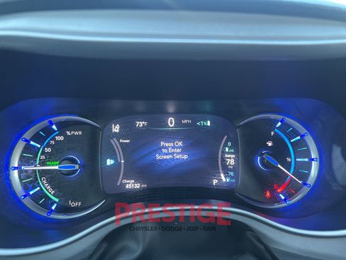 Used 2024 Chrysler Pacifica Limited FWD image 42