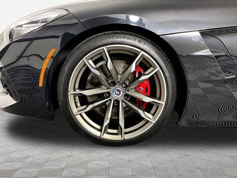 Used 2022 BMW Z4 M40i w/ Premium Package RWD image 30