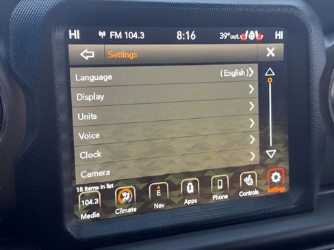 Used 2022 Jeep Wrangler Unlimited Rubicon 4xe w/ Cold Weather Group AWD/4WD image 37