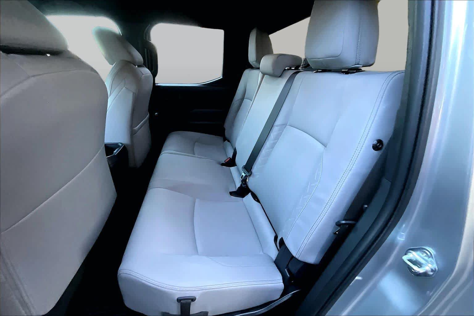 Certified 2026 Toyota Tacoma SR5 AWD/4WD image 19