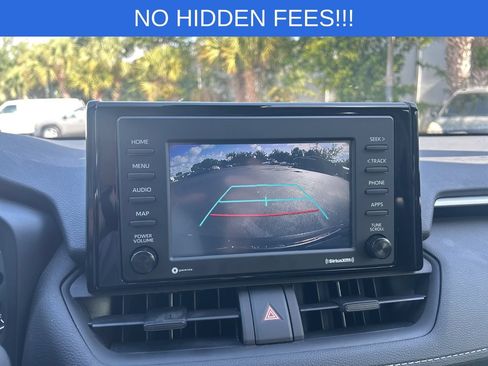 Used 2022 Toyota RAV4 LE FWD image 27