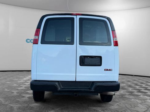 Used 2014 GMC Savana 2500 RWD image 4