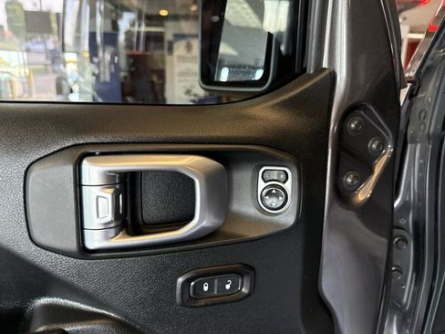 Used 2020 Jeep Wrangler Unlimited Sport S AWD/4WD image 10