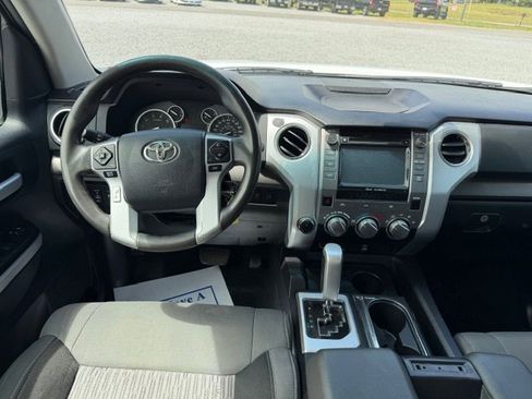 Used 2014 Toyota Tundra SR5 w/ SR5 Upgrade Package image 11