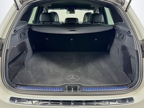 Certified 2026 Mercedes-Benz GLC 300 image 21