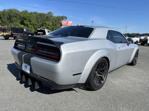 Used 2019 Dodge Challenger R/T Scat Pack RWD image 5