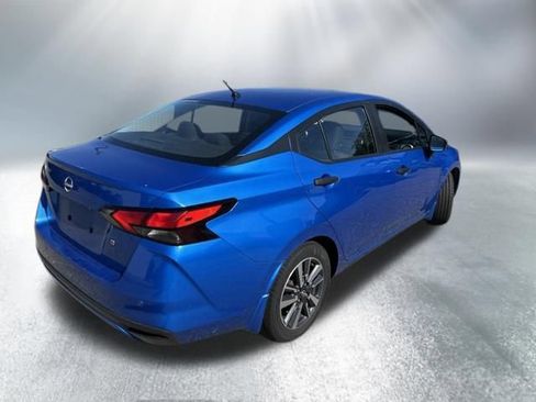 Used 2023 Nissan Versa S w/ S Plus Package FWD image 3