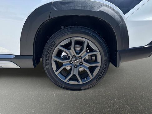 Used 2023 Honda Pilot Touring image 11