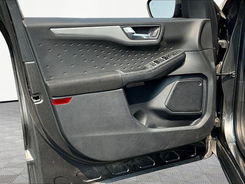 Used 2020 Ford Escape SE Sport FWD image 19