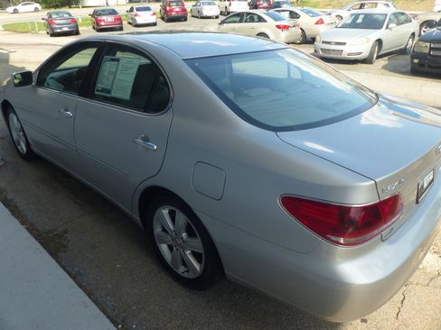 Used 2005 Lexus ES 330 FWD image 7