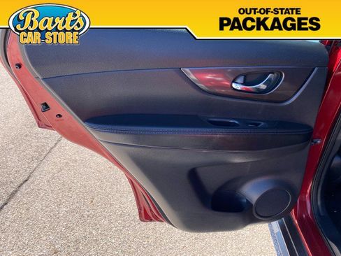 Used 2019 Nissan Rogue SV FWD image 17