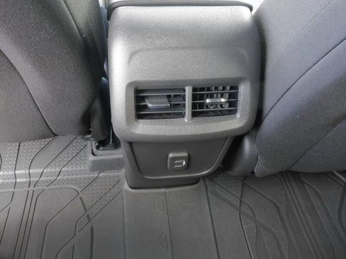Used 2024 Chevrolet Equinox LT w/ LPO, Floor Liner Package image 20