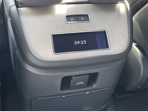 New 2025 Lincoln Navigator Reserve w/ Jet Appearance Package image 17