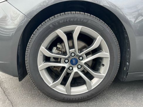 Used 2020 Ford Fusion Titanium image 13