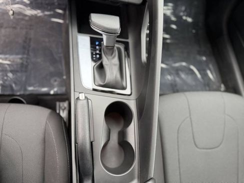 Used 2025 Hyundai Elantra SE w/ Cargo Package FWD image 20
