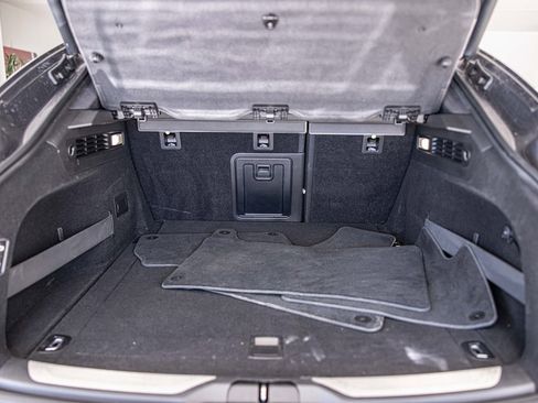 Used 2019 Maserati Levante S GranSport image 17