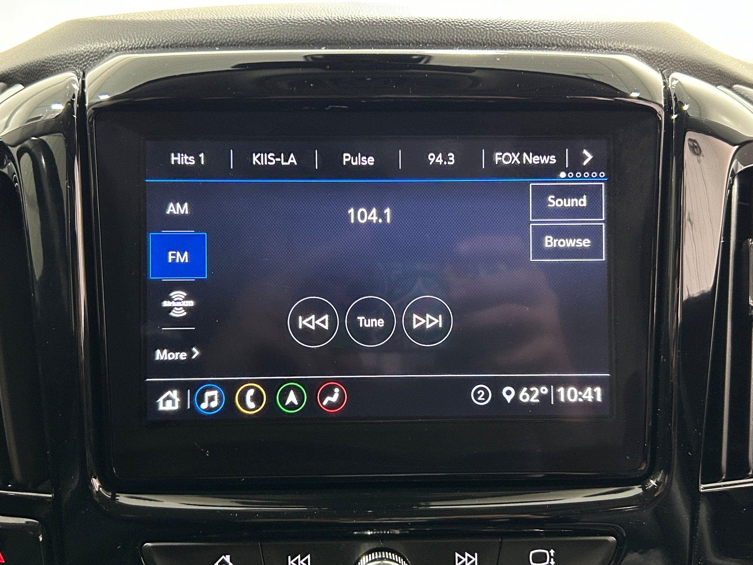 Used 2021 Chevrolet Traverse Premier w/ Redline Edition AWD/4WD image 5
