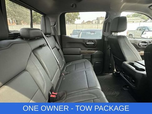 Used 2021 Chevrolet Silverado 1500 LT Trail Boss w/ Convenience Package II AWD/4WD image 3