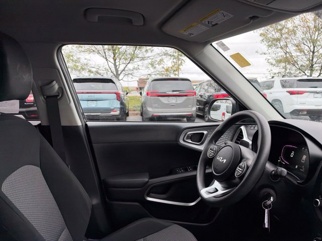 Certified 2024 Kia Soul LX w/ Option Group 015 FWD image 31