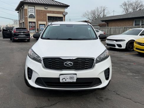 Used 2019 Kia Sorento LX image 2