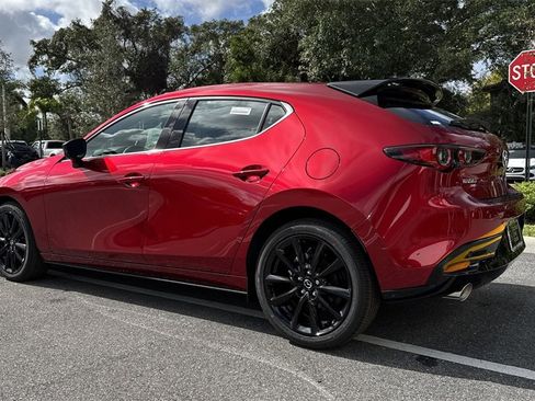 New 2026 MAZDA MAZDA3 Hatchback w/Premium Plus Pkg image 27