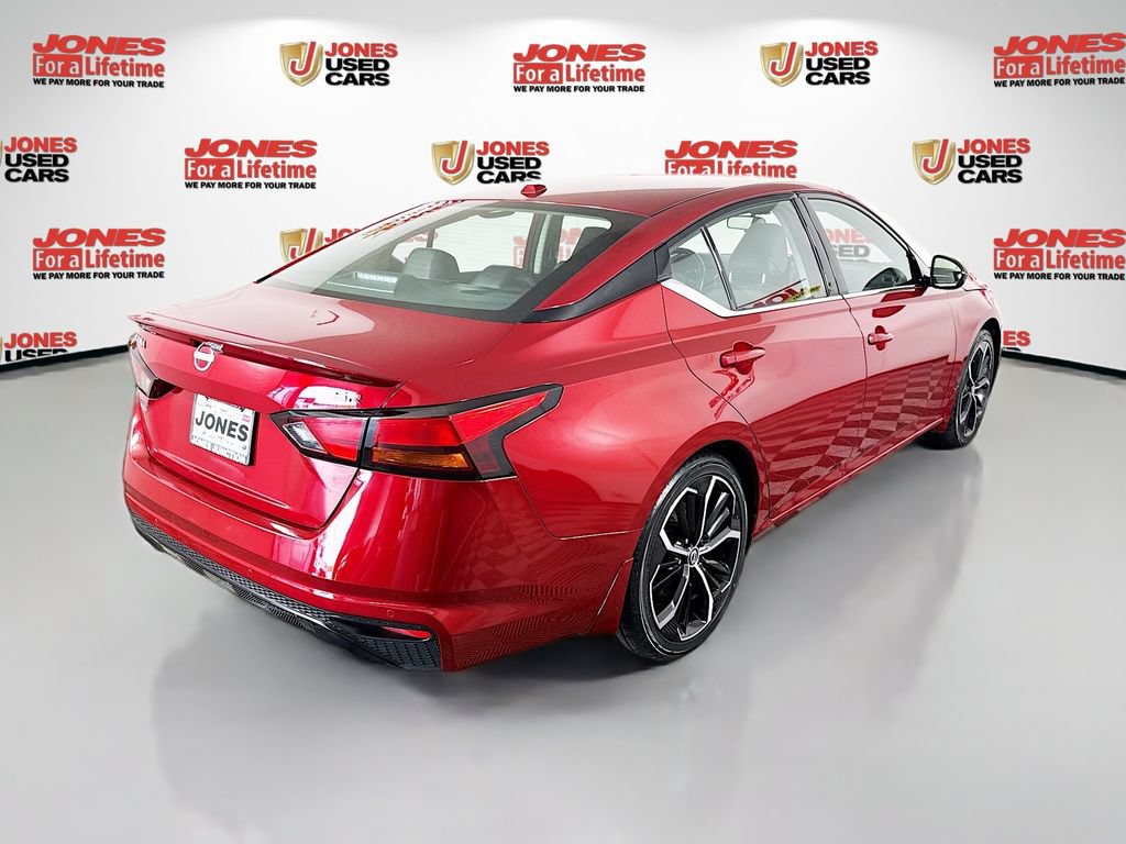 Certified 2023 Nissan Altima 2.5 SR w/ SR Premium Package FWD image 18