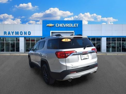 Used 2018 GMC Acadia SLT w/ LPO, Floor Liner Package AWD/4WD image 6