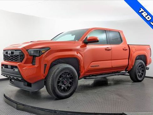 Used 2024 Toyota Tacoma TRD Sport RWD image 2