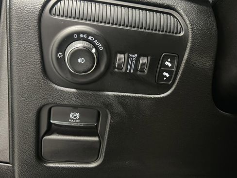 Used 2022 Jeep Wagoneer Series II image 15