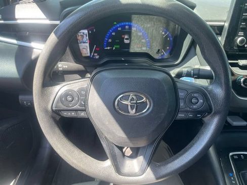 Used 2022 Toyota Corolla LE FWD image 28