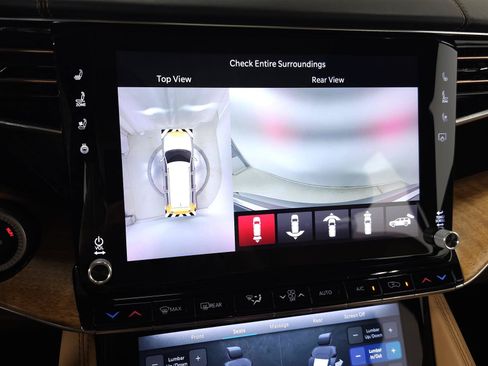 Used 2022 Jeep Grand Wagoneer Series III w/ Rear Seat Video Group 1 AWD/4WD image 35