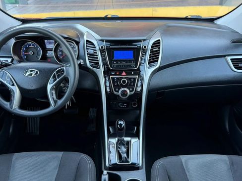 Used 2016 Hyundai Elantra GT FWD image 18