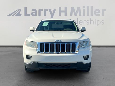Used 2012 Jeep Grand Cherokee Laredo w/ Laredo E Group image 8