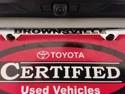 Used 2024 Toyota Camry SE image 29