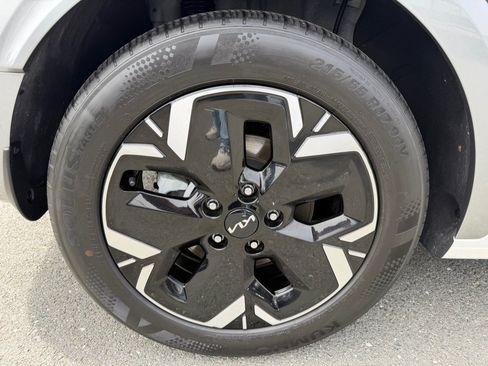 Used 2024 Kia Niro Wave w/ Wave Preserve Package FWD image 57
