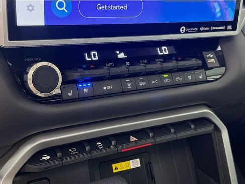 Used 2024 Toyota Tundra Platinum image 15