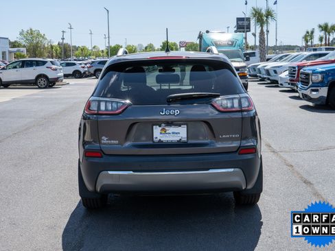 Used 2019 Jeep Cherokee Limited w/ Technology Group image 4