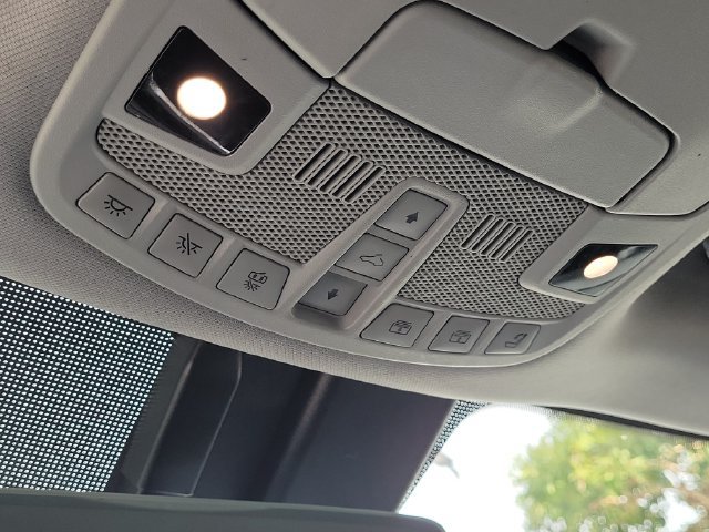 Used 2018 Lincoln Navigator L Reserve AWD/4WD image 31