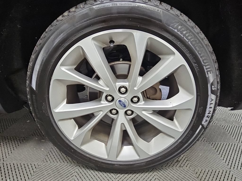 Used 2023 Ford Explorer Platinum w/ Technology Package AWD/4WD image 46