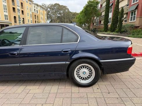 Used 2001 BMW 740iL RWD image 25
